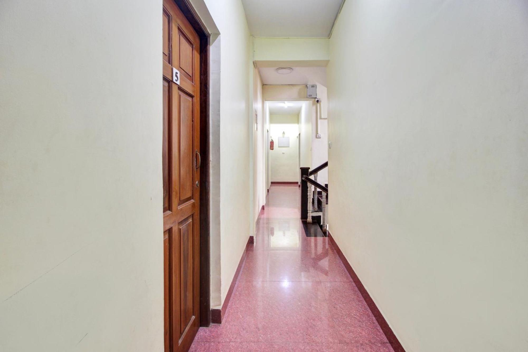 Hotel O Ferns Guest House Calangute Extérieur photo